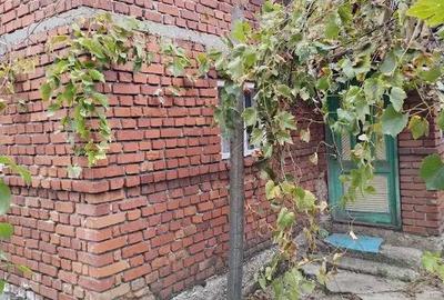 Casă cu 5 camere cu Teren 200 Mp în Potigrafu - 3