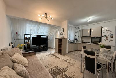 Apartament cu 2 camere semidecomandat în Tractorul - 1