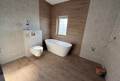 Casă cu 4 camere în Exterior Vest - 5