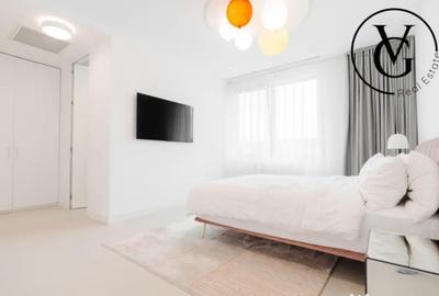 Casă cu 7 camere cu Piscina în Izvorani - 7