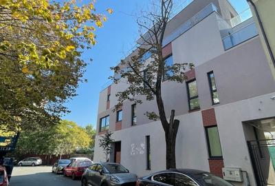 IMOBIL INTEGRAL: PRETABIL CLINICA/ BIROURI - 5 locuri de parcare in incinta IMOBIL INTEGRAL: PRETABIL CLINICA/ BIROURI - 5 locuri de parcare in incinta - 2