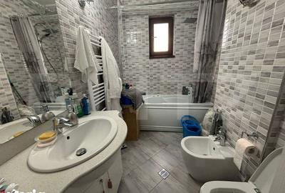 Apartament cu 3 camere în Cug - 9