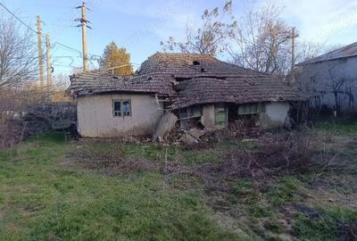 Teren de 811 mp, în Căscioarele - 6