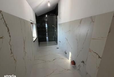 Casă cu 4 camere cu Teren 533 Mp în Central