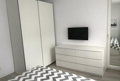 Apartament cu 3 camere decomandat în Palat - 3
