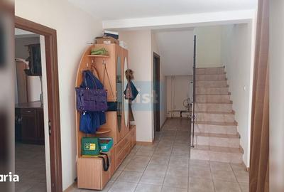 Casă cu 6 camere cu Teren 1000 Mp în Vădeni - 11
