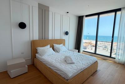 Apartament cu 4 camere semidecomandat în Mamaia