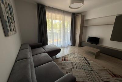 Apartament cu 2 camere semidecomandat, mobilat în Central