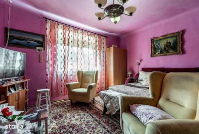 Casă cu 3 camere în Central
