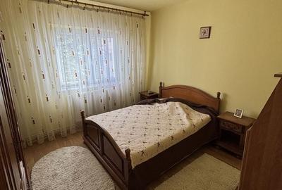 Apartament cu 2 camere decomandat în Exterior Vest