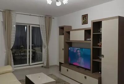 Apartament cu 2 camere decomandat în Titan