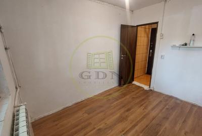 Garsonieră semidecomandată în Craiovița Nouă