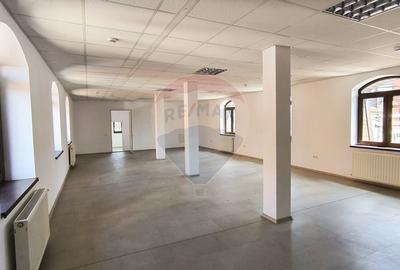 Spațiu comercial, de 190 mp, în Central - 2