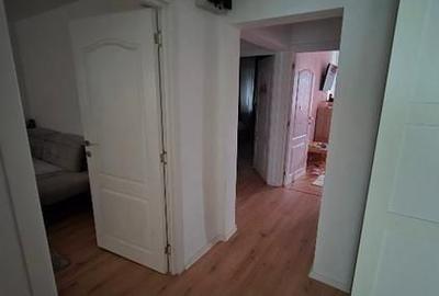 Apartament cu 4 camere decomandat, mobilat în Nerva Traian - 12