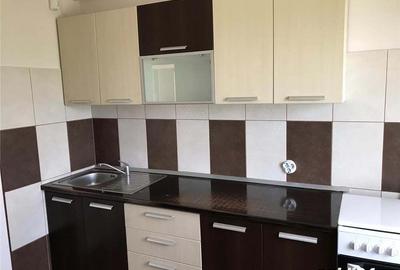 Apartament cu 3 camere decomandat în Republicii - 3