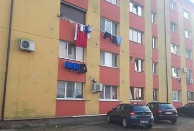 Garsonieră decomandată în UMT