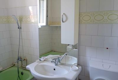 Apartament cu 2 camere decomandat în Exterior Vest