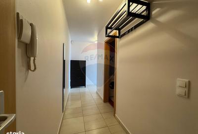 Apartament cu 2 camere, mobilat în Florilor - 8