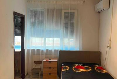 Garsonieră decomandată în Exterior Vest