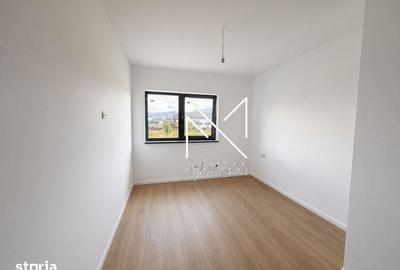 Casă cu 4 camere cu Teren 350 Mp în Noua