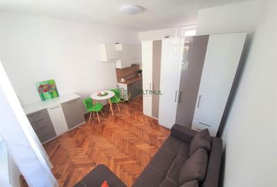 Garsonieră semidecomandată, mobilată în Central - 3