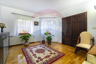 Casă individuală cu 7 camere cu Teren 1332 Mp în Cristian - 20