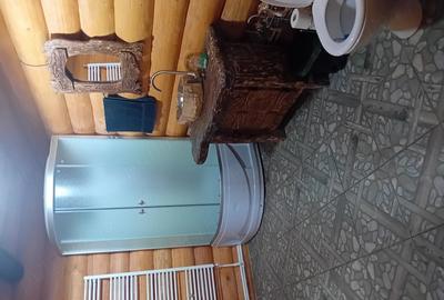 Casă cu Teren 400 Mp în Central - 1