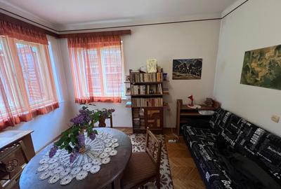 Casă cu 5 camere cu Teren 250 Mp în Central - 13