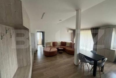 Apartament cu 3 camere semidecomandat în Tudor