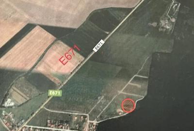 Teren de 571 mp, în Gepiu