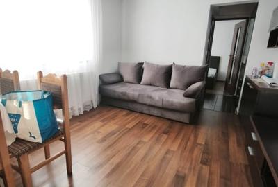 Apartament cu 2 camere semidecomandat, mobilat în Central