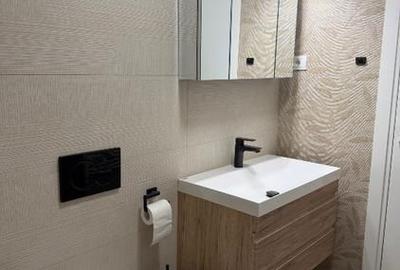 Apartament cu 3 camere, mobilat în Central
