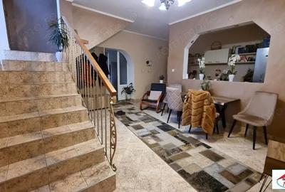 Casă cu Teren 350 Mp în Titulescu - 11