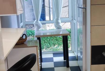 Apartament cu 2 camere decomandat în Primăverii - 5