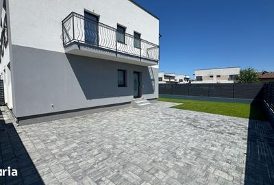 Casă cu 4 camere cu Teren 220 Mp în Șelimbăr