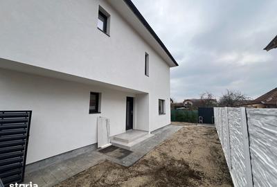 Casă cu 3 camere cu Teren 180 Mp în Sânandrei