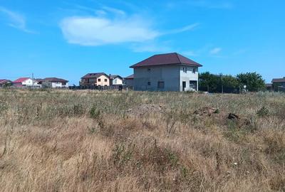 Teren de 300 mp, în Lazu - 9