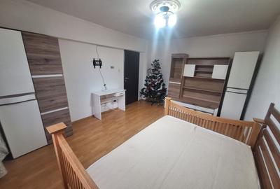 Apartament cu 2 camere, mobilat în Cetate