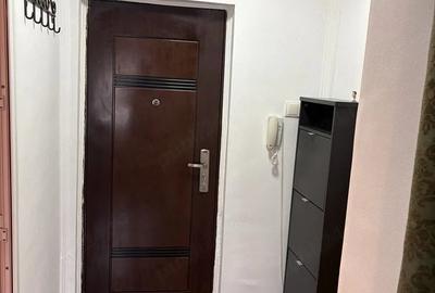 Garsonieră decomandată în Vitan