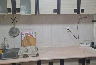 Apartament cu 3 camere decomandat în Tomis III