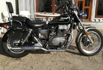Casă cu 14 camere cu Teren 500 Mp în Gruia