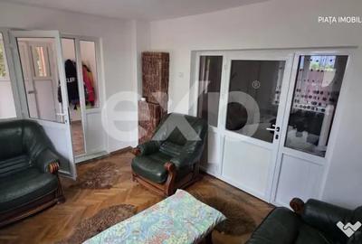 Casă cu 9 camere cu Teren 1053 Mp în Ultracentral