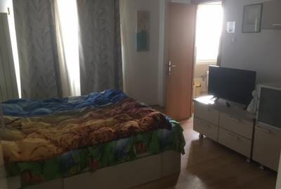 Garsonieră semidecomandată, mobilată în P-ța Universității - 3
