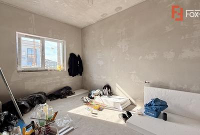 Duplex cu 3 camere cu Canalizare în Moșnița Veche - 9