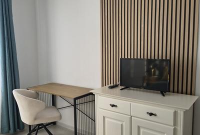 Apartament cu 2 camere decomandat în Apărătorii Patriei - 4