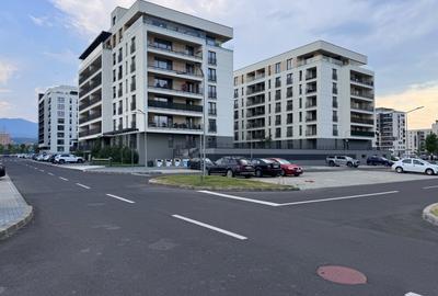 Apartament cu 2 camere decomandat, mobilat în Tractorul - 17