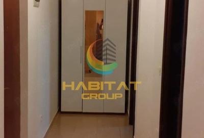 Garsonieră decomandată în Vest