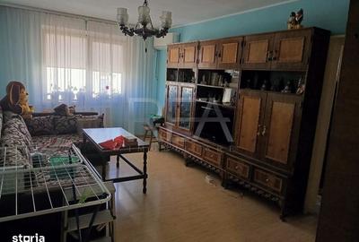 Apartament cu 4 camere decomandat în Crângași