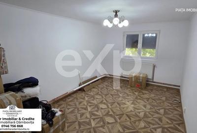 Apartament cu 3 camere decomandat, mobilat în Micro 6