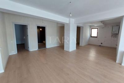 Apartament cu 4 camere semidecomandat în Vest